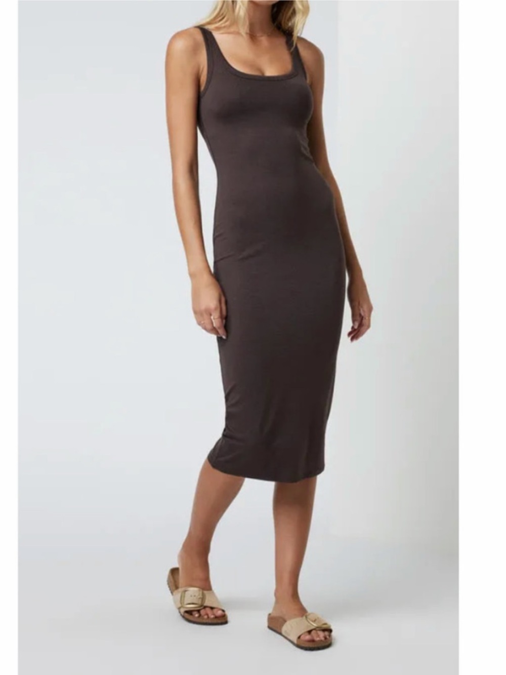 Vuori Women’s Halo Essential Midi Tank Dress in Chocolate Brown Medium